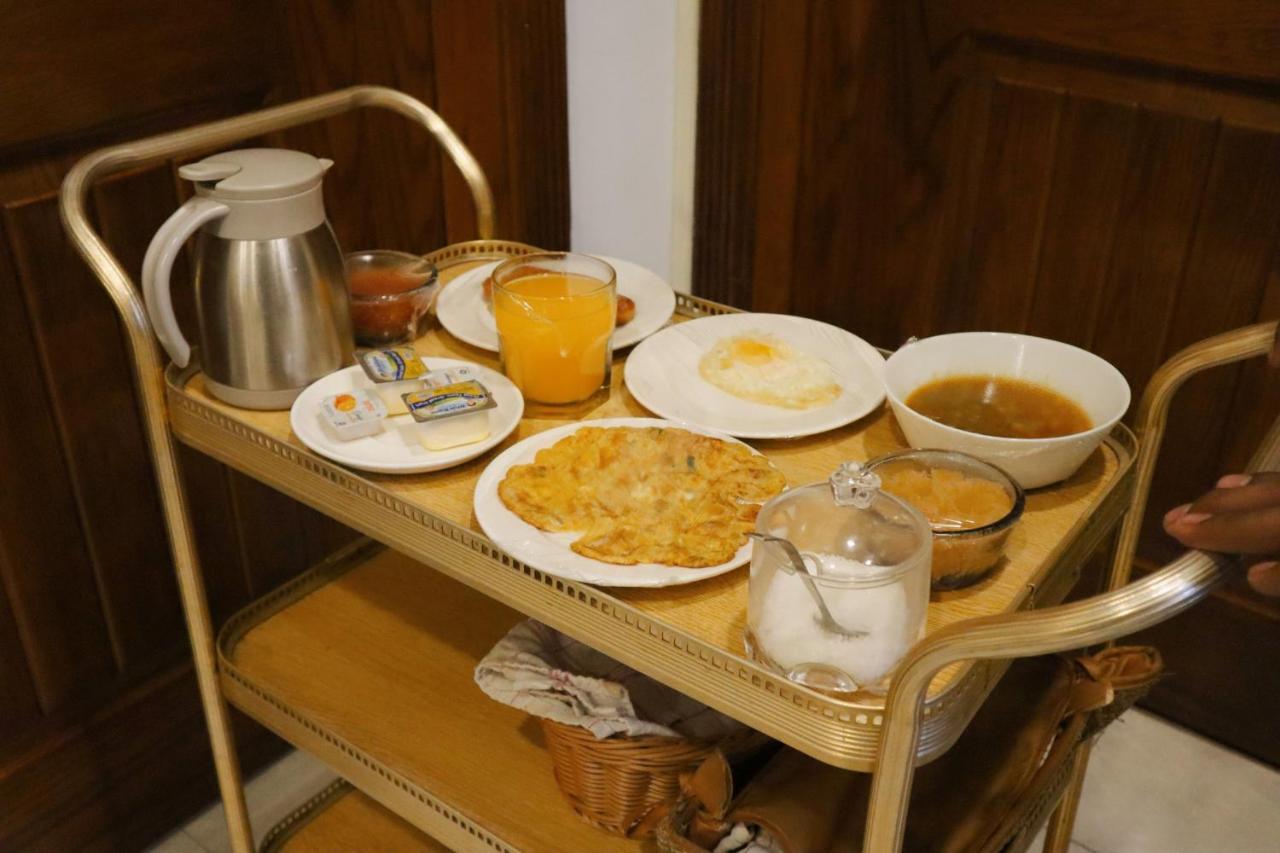 Hayyat Luxury Hotel Suites Lahore Exterior foto